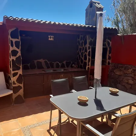 Casa La Gollada Летний дом Касадорес