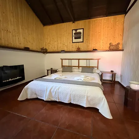 בית כפרי Casa La Gollada *